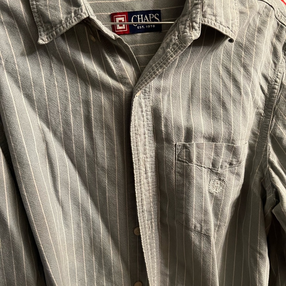 Chaps Men's Shirt in Gray with Subtle Stripes